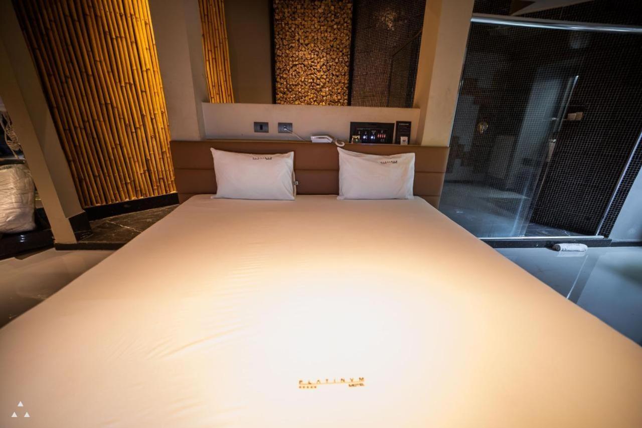 Motel Platinum Londrina Eksteriør billede